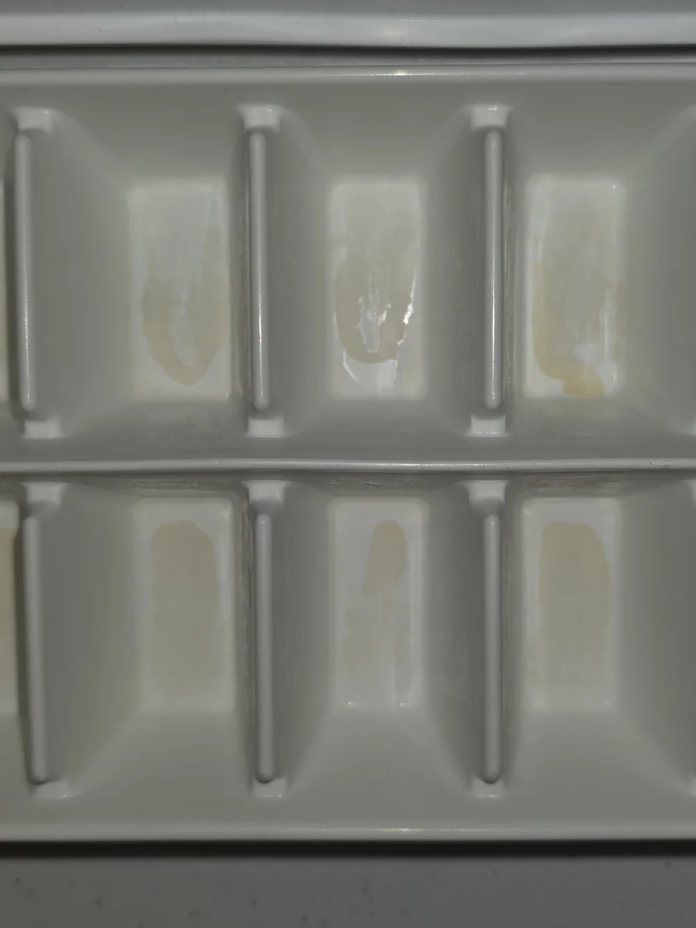 Vintage GE  Hotpoint Plastic Ice Cube Trays White/ Beige/Harvest Gold 4 Assorted